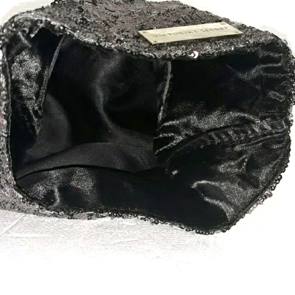 Victoria's Secret Sequined Small Clutch - Picture 4 of 4
